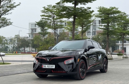 Reviewer mê tốc độ bị thuyết phục vì VinFast VF 7: “Nhanh, chắc, ngon hơn kỳ vọng”